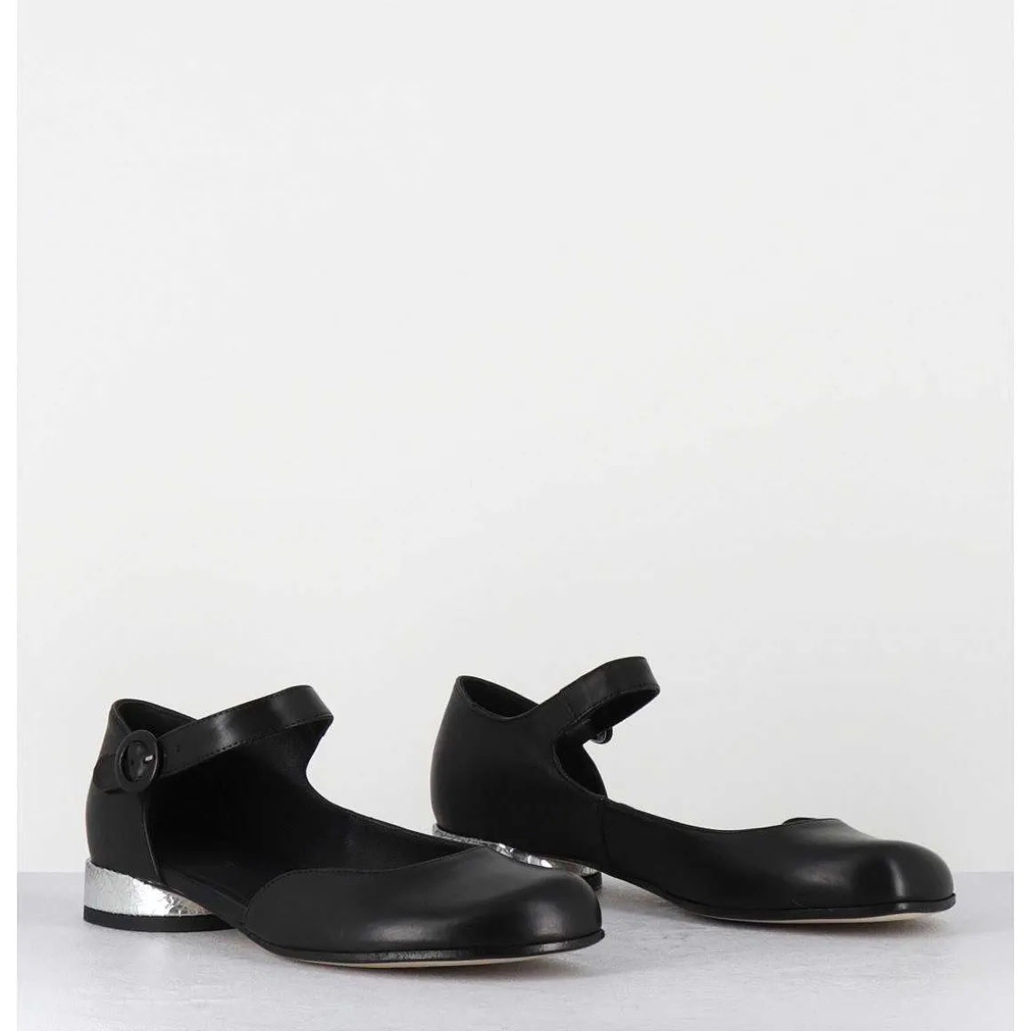 Babies Asymetrique En Cuir Noir Petit Talon Argent - Mani2 Fular Nero
