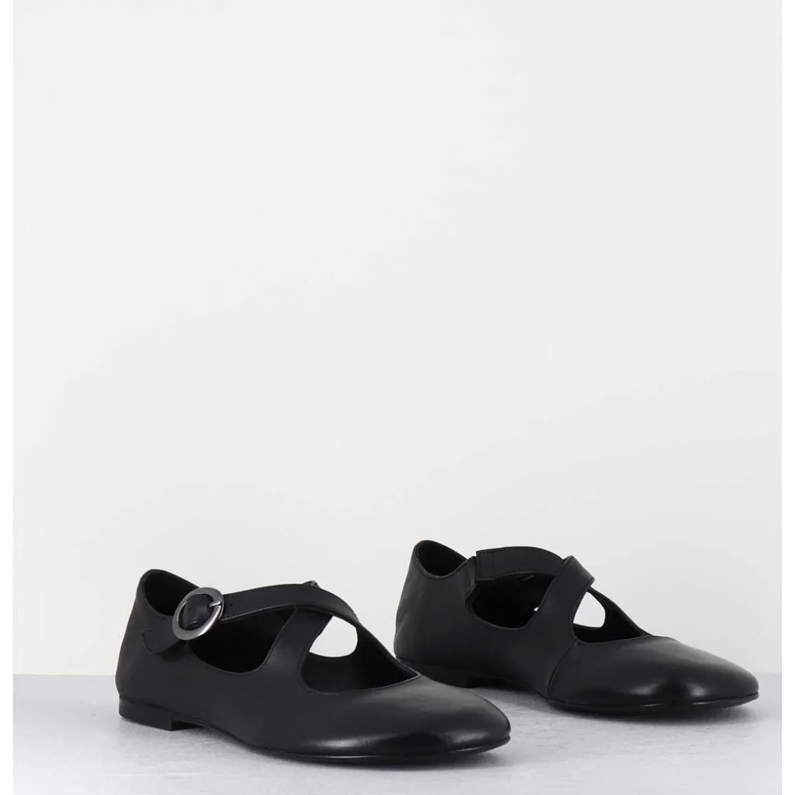 Ballerines A Brides Croisees En Cuir Souple Noir - Ziami Buffy Nero