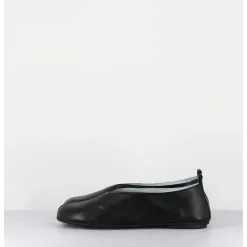 Ballerines Minimalistes En Cuir Souple Noir - Lester Cherie Nero