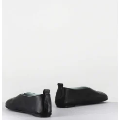 Ballerines Minimalistes En Cuir Souple Noir - Lester Cherie Nero