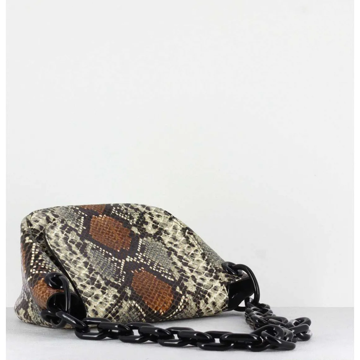 Bend Bag Snake