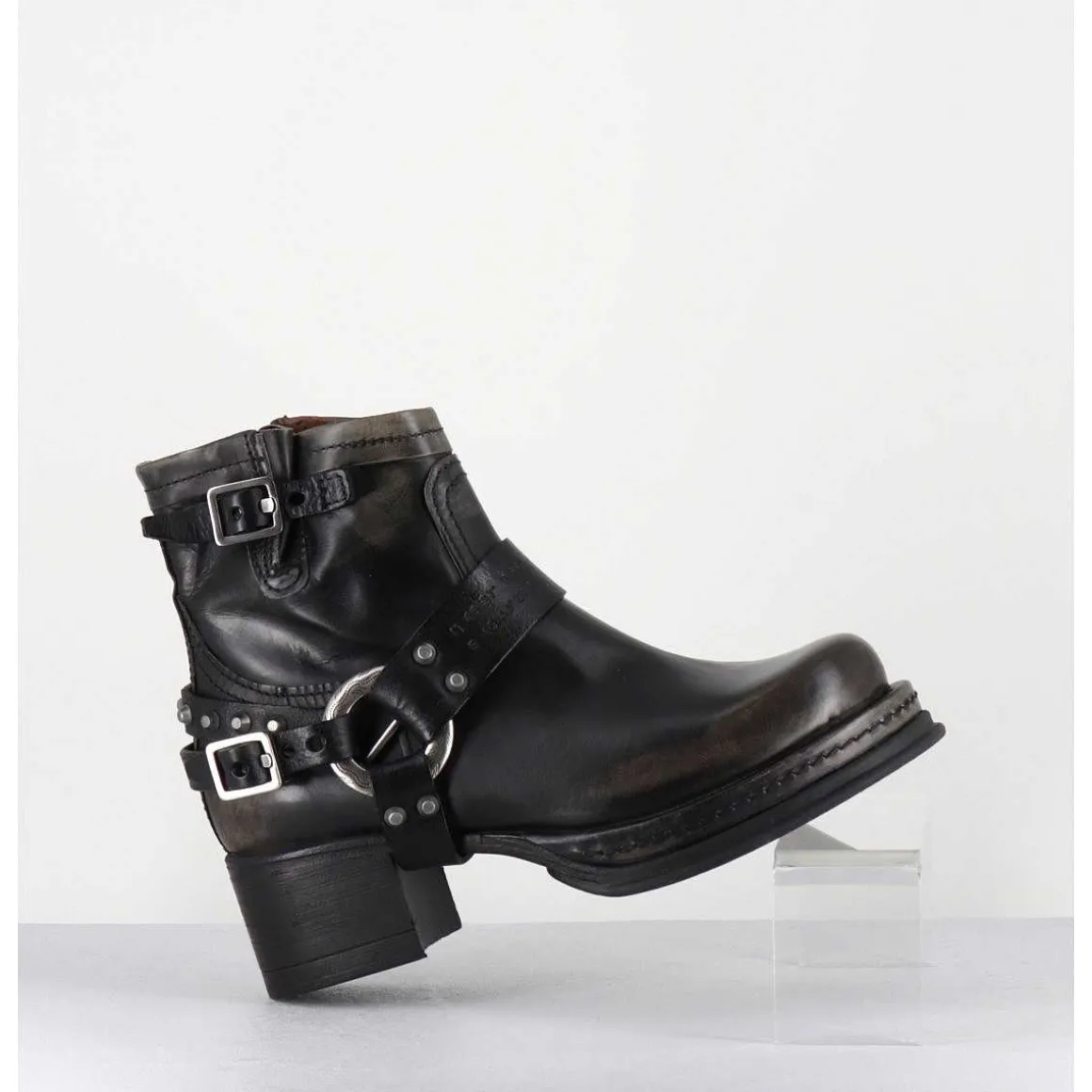 Bikers Courtes A Ceinturon En Cuir Vieilli Anthracite - Gound Nero