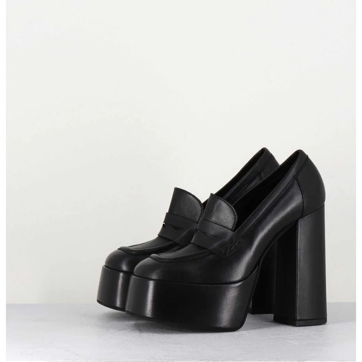 Black Leather Platform Loafers - Barsi Nero