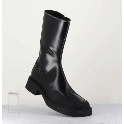 Boots A Bout Carre Large En Cuir Noir Lisse - Tora Black Boots