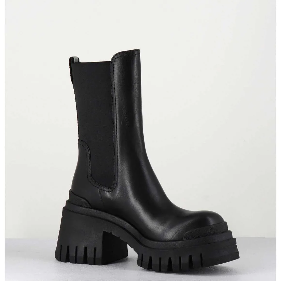 Boots A Elastique En Cuir Noir Track Sole - M6347 Gaucho Nero