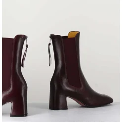 Boots A Elastiques En Cuir Souple Bordeaux - P900 Rubino