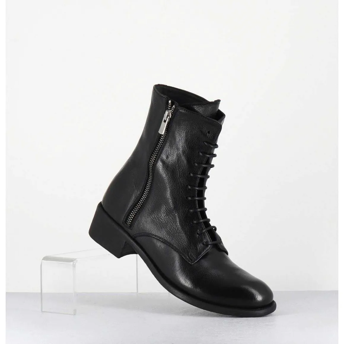 Boots A Lacets En Cuir Noir Zip Exterieur - Lison Caou063 Nero