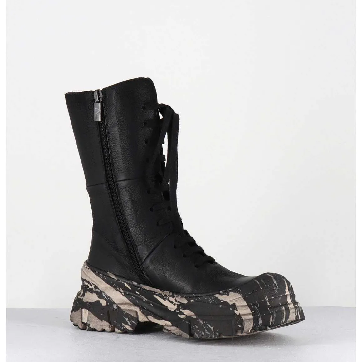 Boots A Lacets En Cuir Noir Semelle Imprime Militaire - 4142 Gas Nero