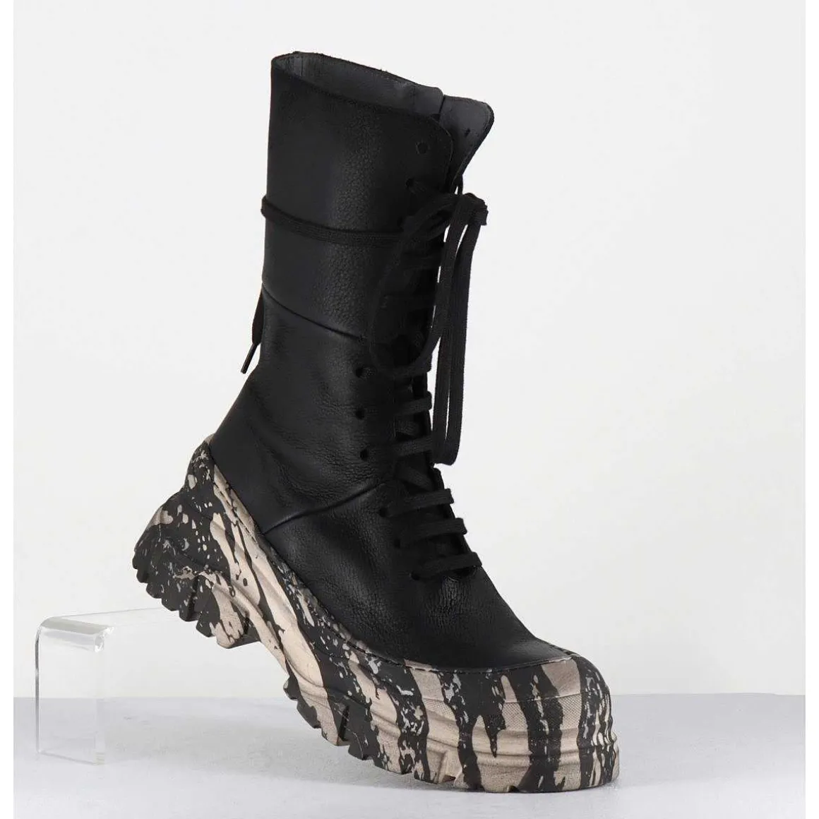 Boots A Lacets En Cuir Noir Semelle Imprime Militaire - 4142 Gas Nero