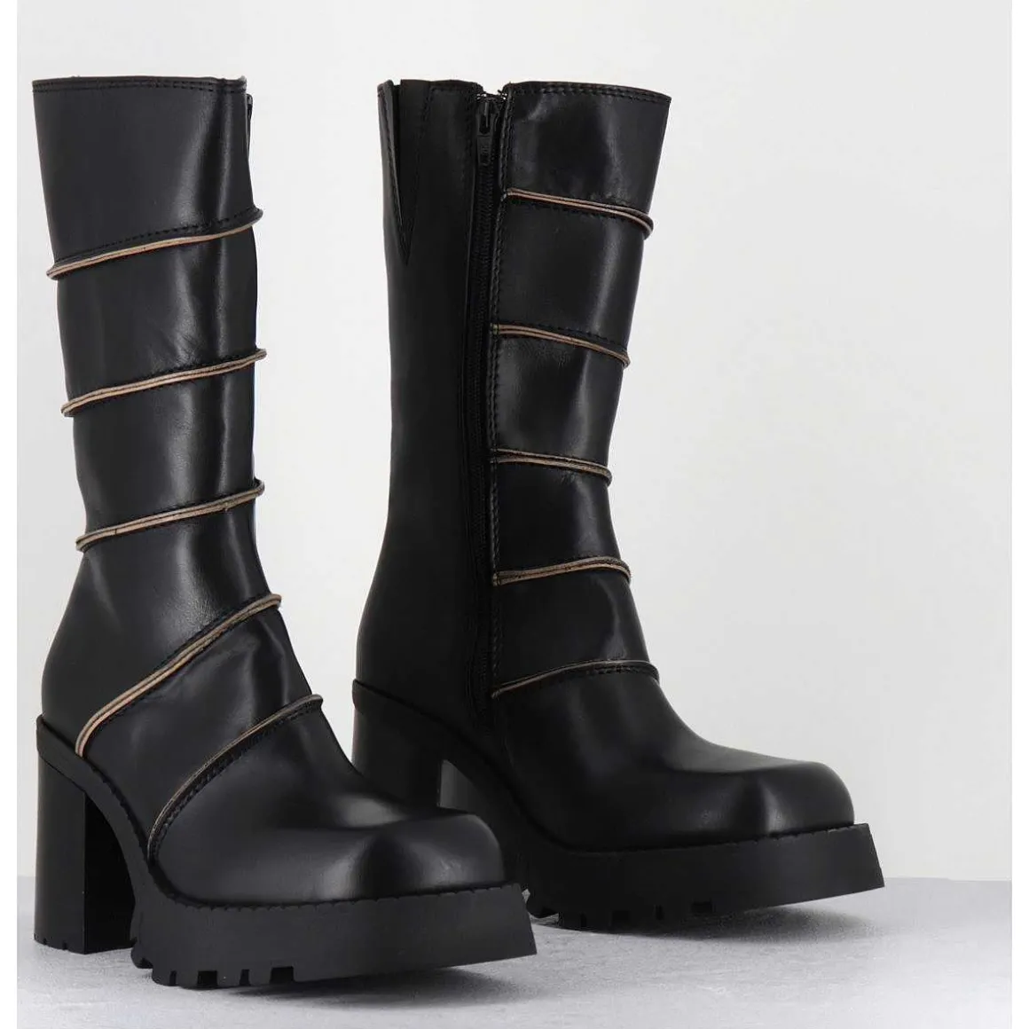 Boots A Plateforme En Cuir Noir & Surpiqures Beiges - Graciane Black Boots