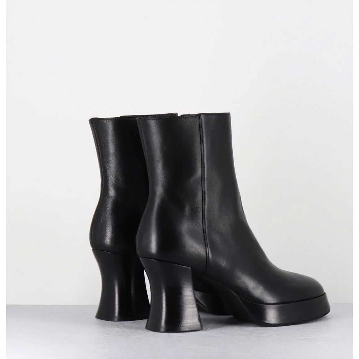 Boots A Plateforme En Cuir Noir Talon Retro - Blau Nappa Nero