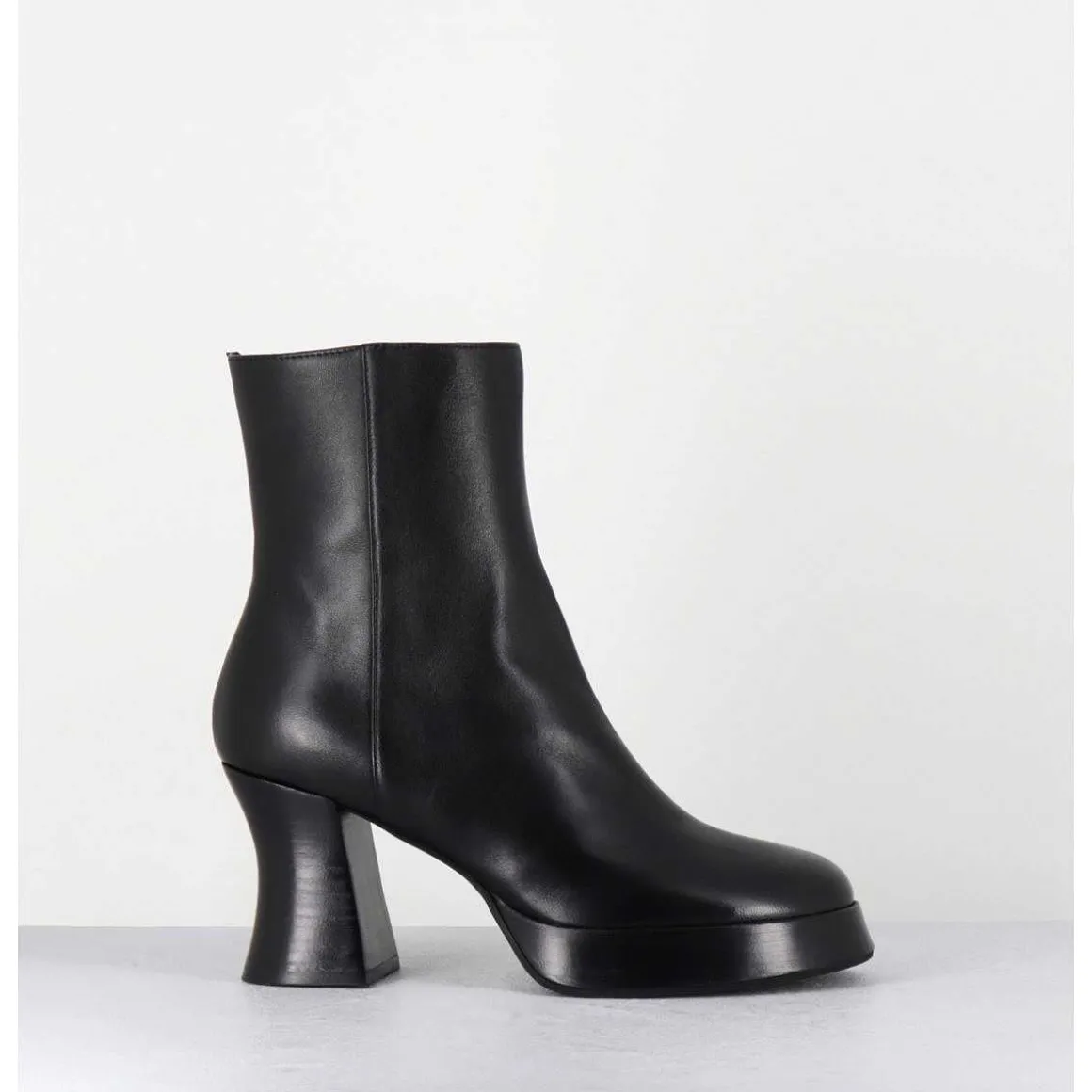 Boots A Plateforme En Cuir Noir Talon Retro - Blau Nappa Nero