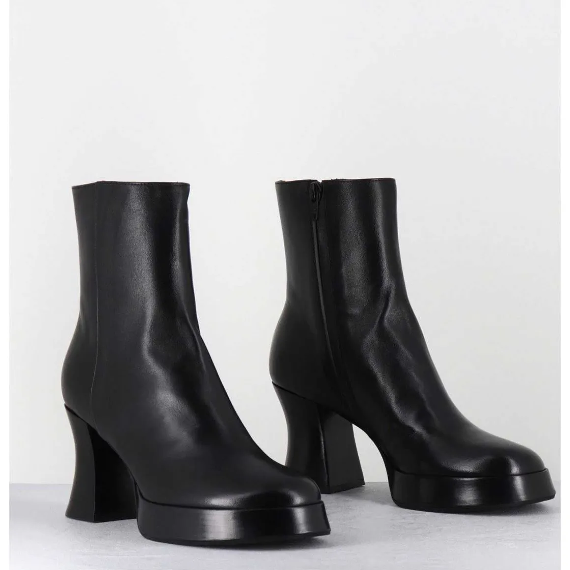 Boots A Plateforme En Cuir Noir Talon Retro - Blau Nappa Nero