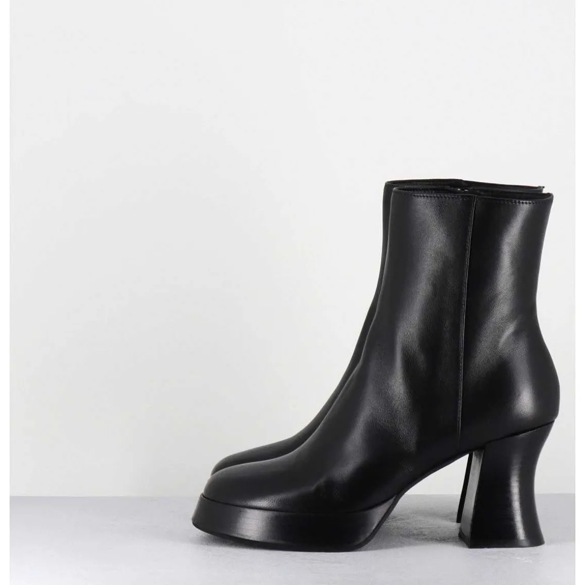 Boots A Plateforme En Cuir Noir Talon Retro - Blau Nappa Nero
