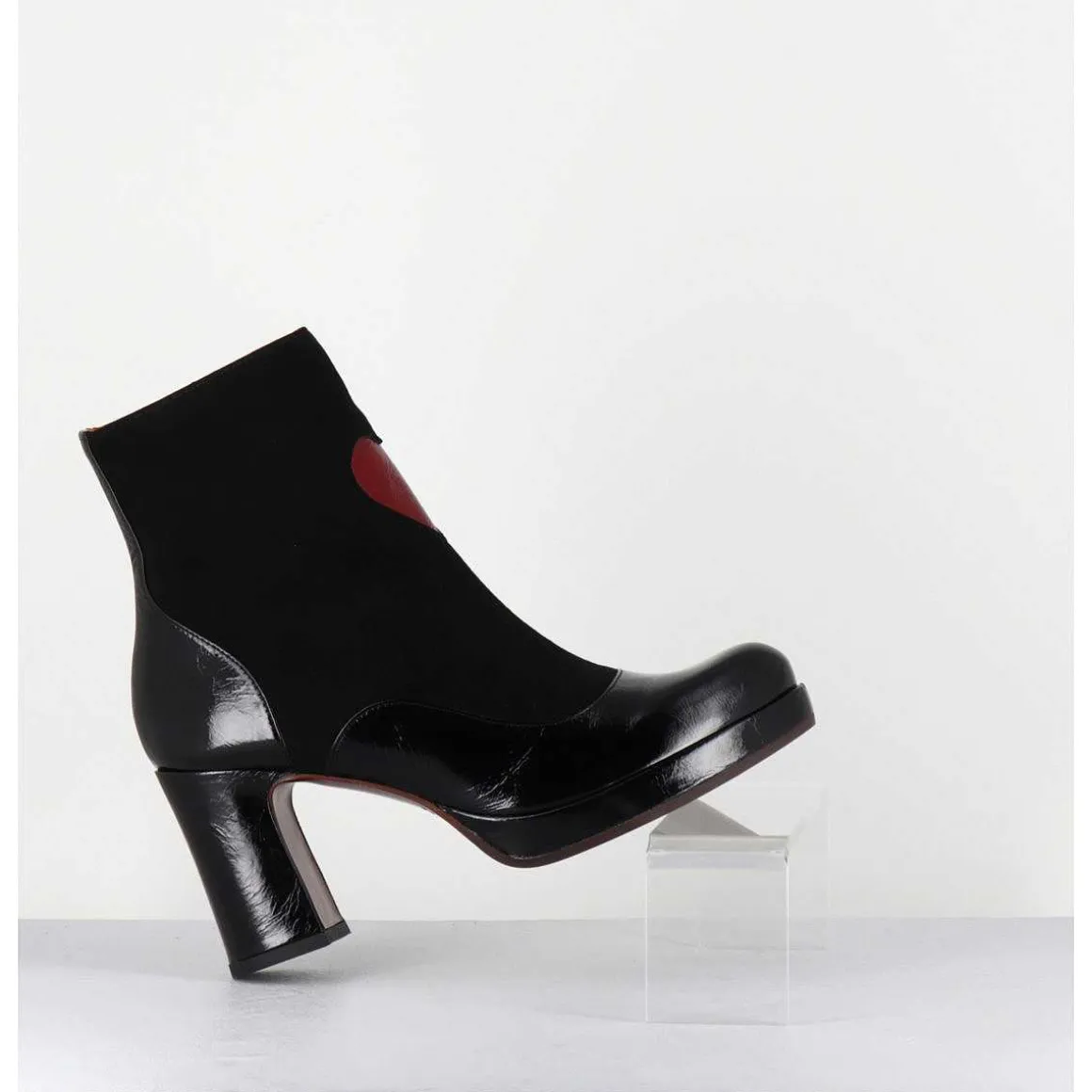 Boots A Talon En Cuir Noir & Coeur Rouge - Danlov Maserati Negro