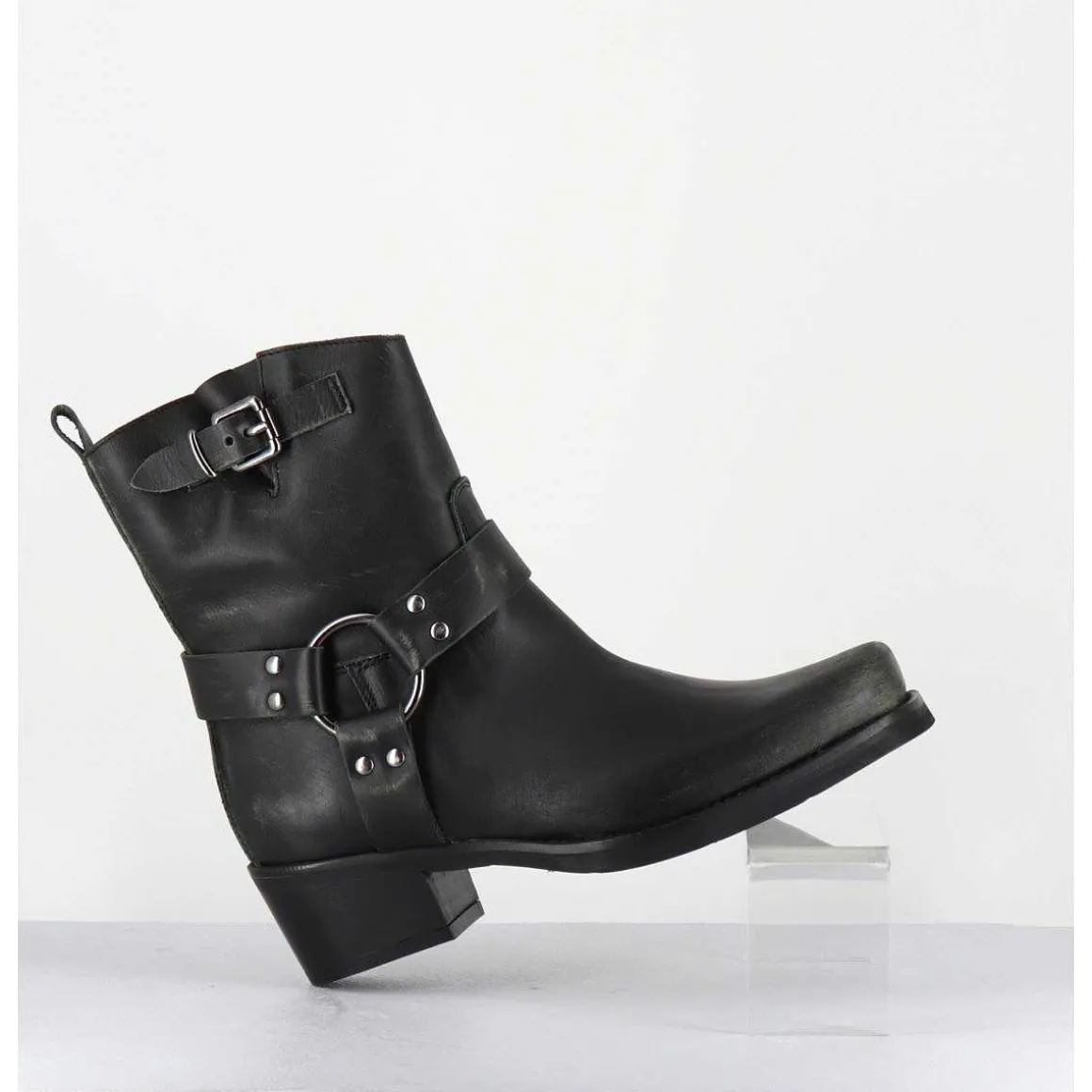 Boots Bikers Courtes En Cuir Noir Use - Ramat Asport Asfalto