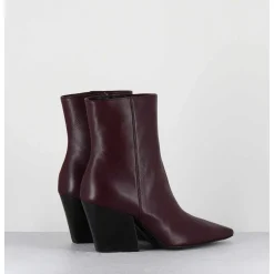 Boots Bout Pointu En Cuir Prune Talon Biseaute - Swan Nappa Mogano