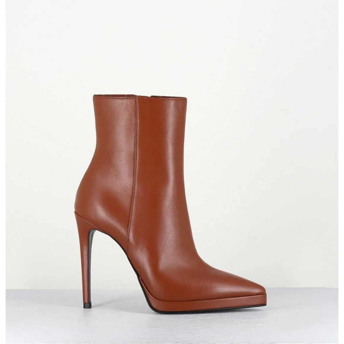 Boots Bout Pointu Talon Haut En Cuir Caramel - Safra Luggage