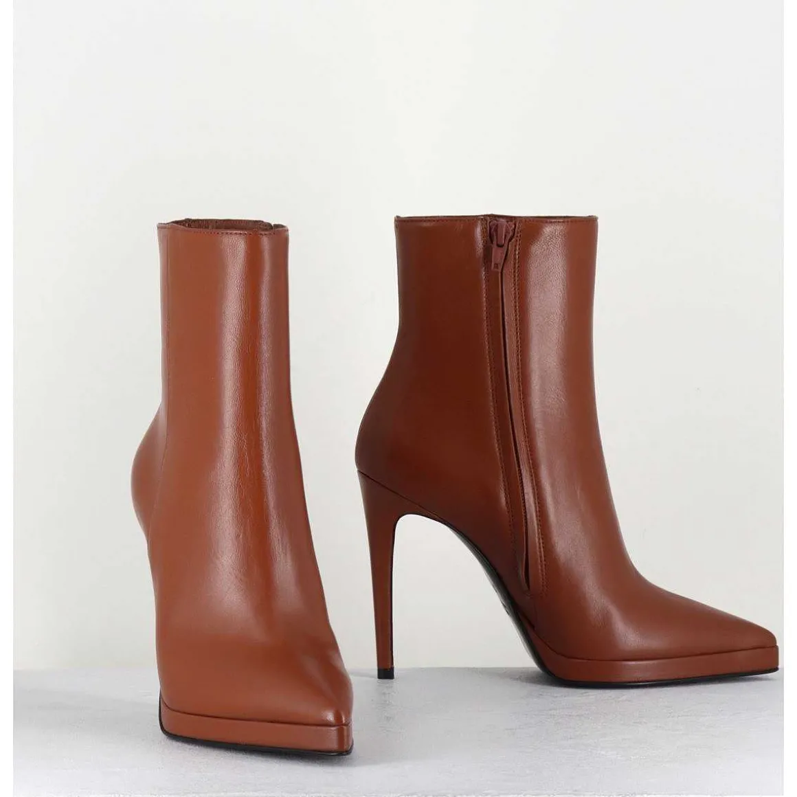 Boots Bout Pointu Talon Haut En Cuir Caramel - Safra Luggage