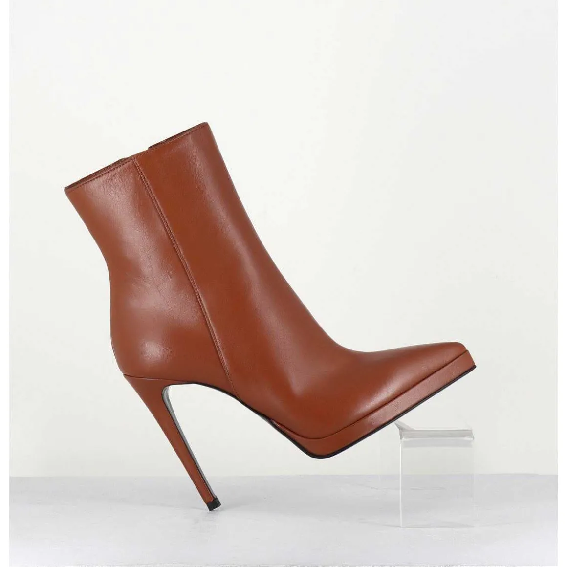 Boots Bout Pointu Talon Haut En Cuir Caramel - Safra Luggage