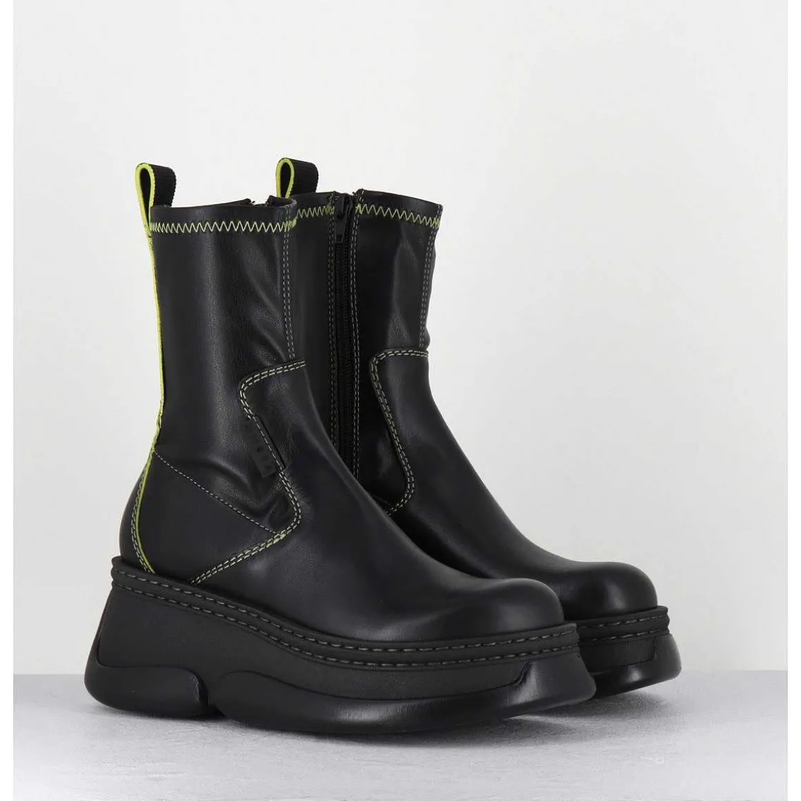 Boots Bubble Compensees En Cuir Noir Stretch - Kattrin Black Boots