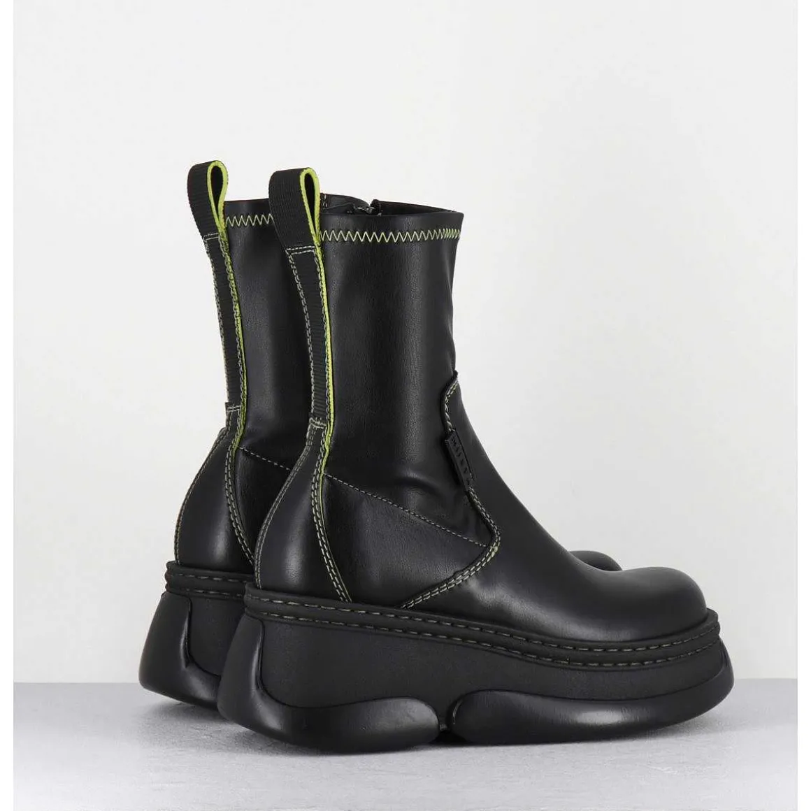 Boots Bubble Compensees En Cuir Noir Stretch - Kattrin Black Boots