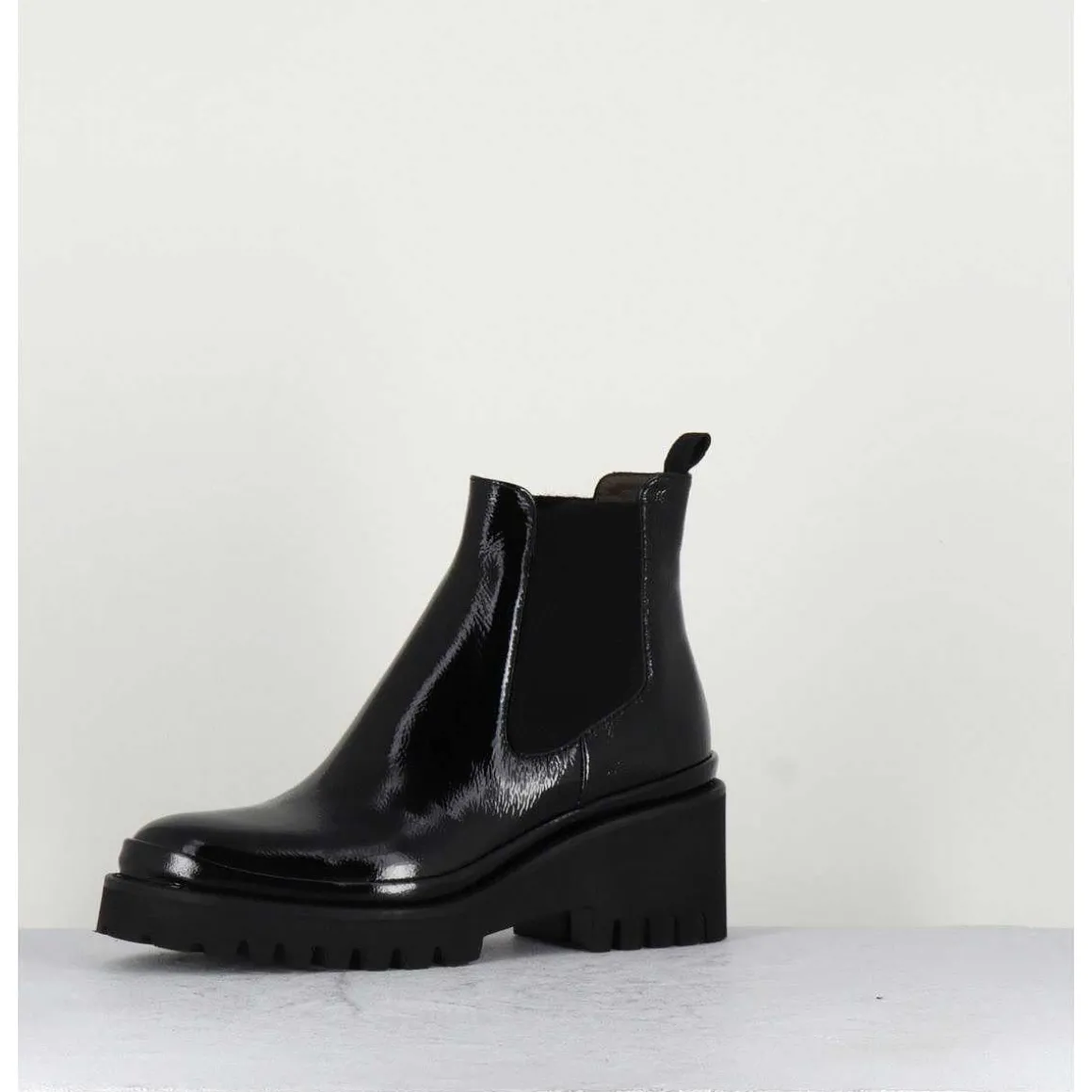 Boots Chelsea En Cuir Naplak Noir & Semelle Micro - Bradi Naplak Nero