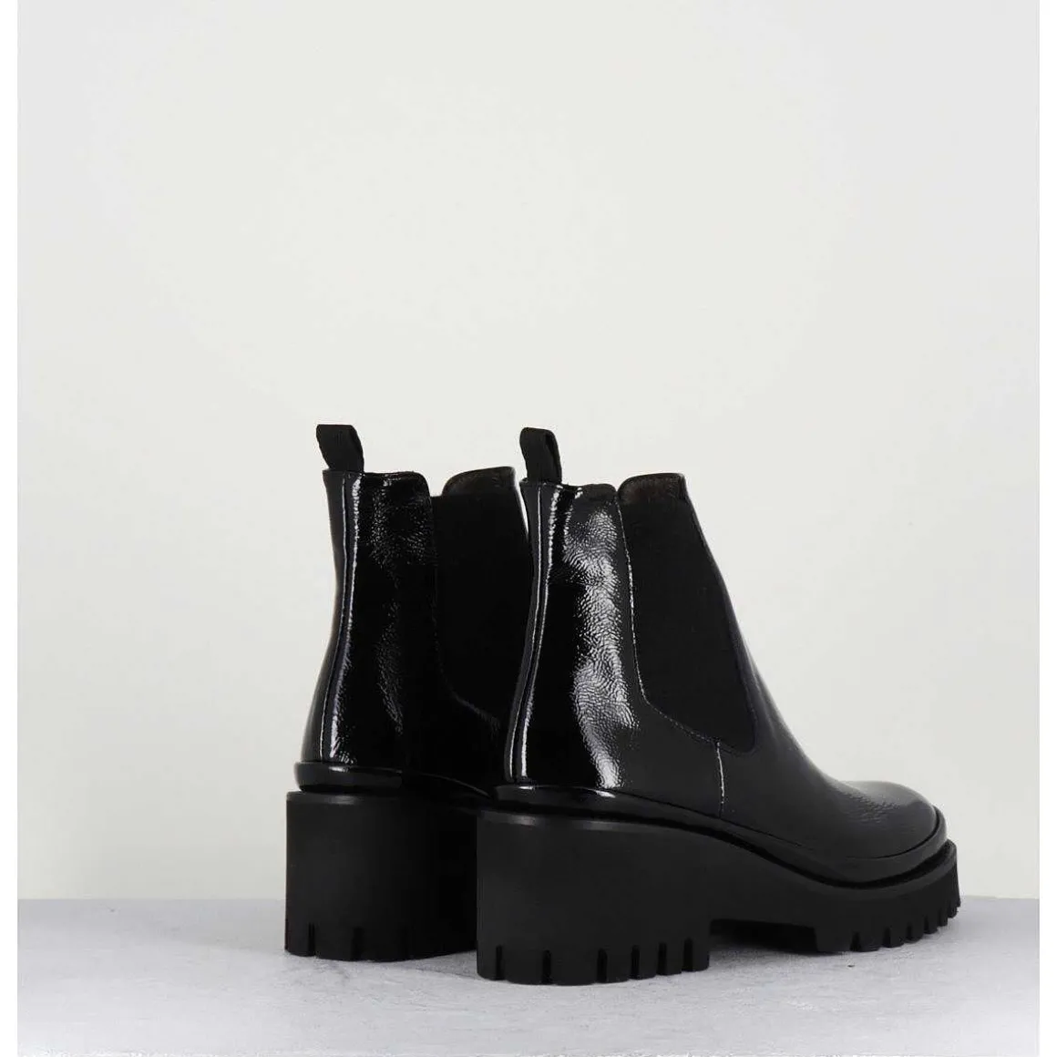 Boots Chelsea En Cuir Naplak Noir & Semelle Micro - Bradi Naplak Nero