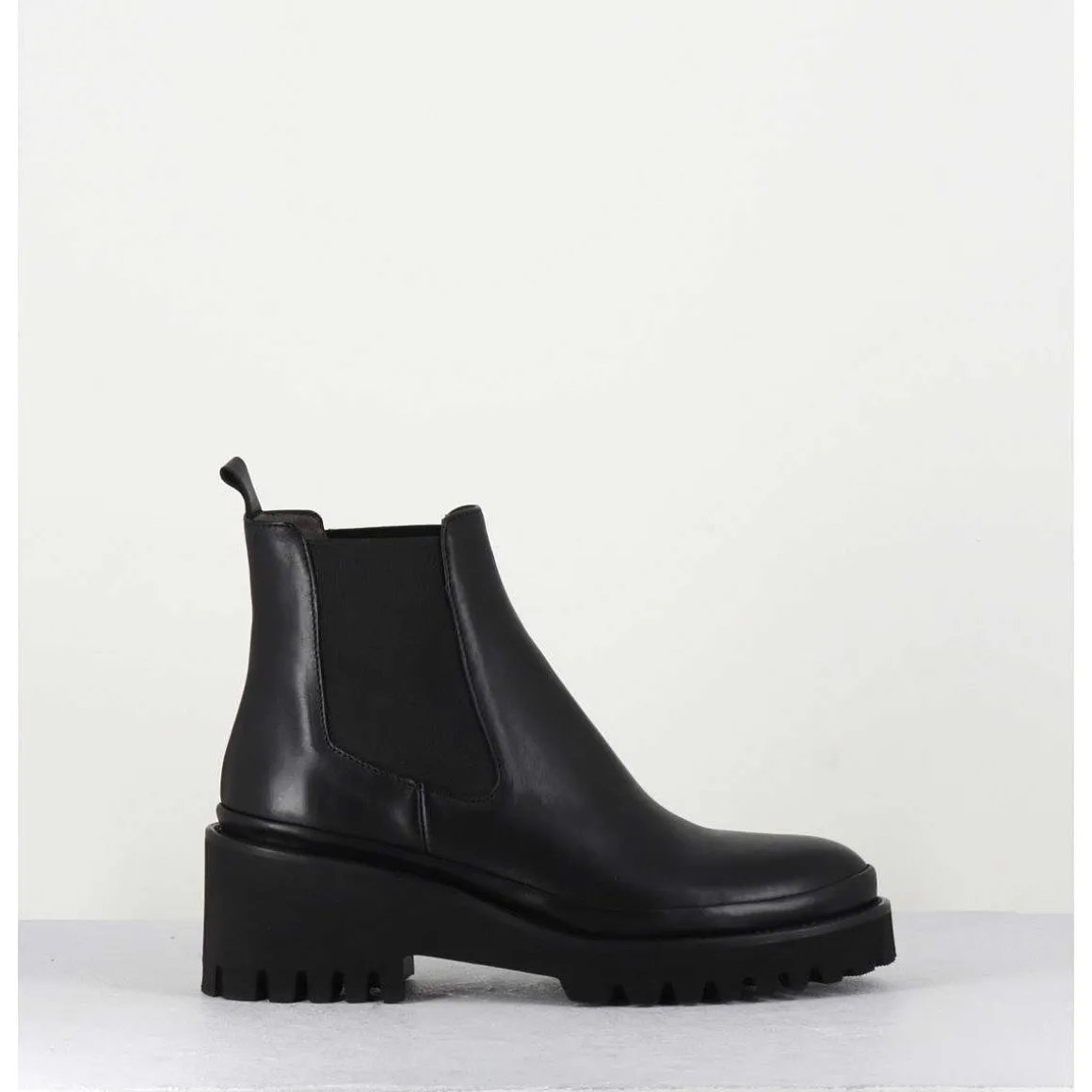 Boots Chelsea En Cuir Noir & Semelle Micro - Bradi Calf Nero