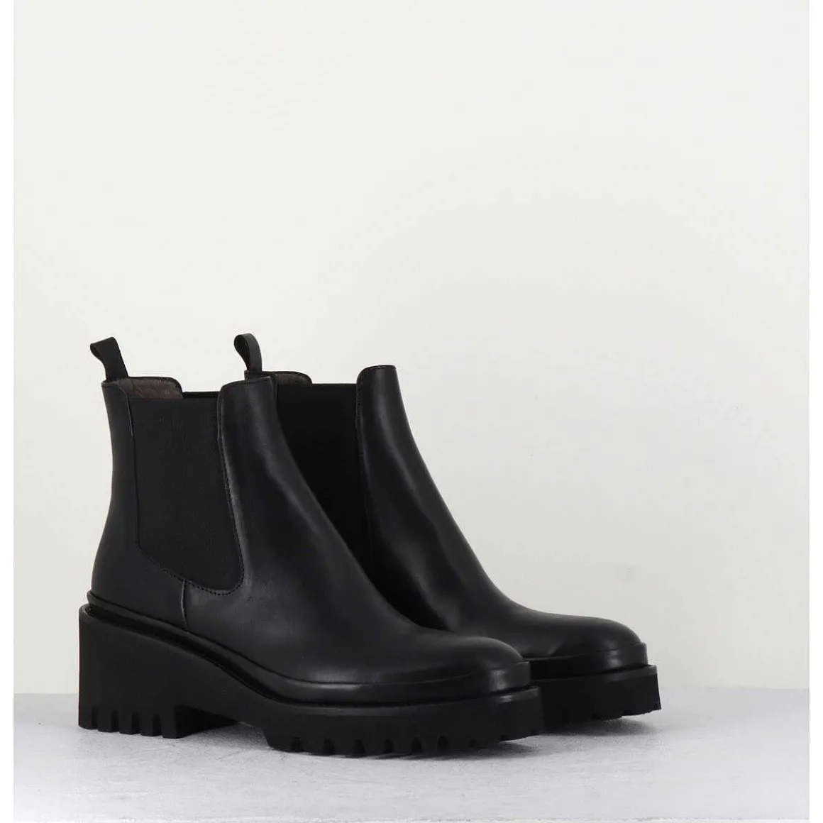 Boots Chelsea En Cuir Noir & Semelle Micro - Bradi Calf Nero
