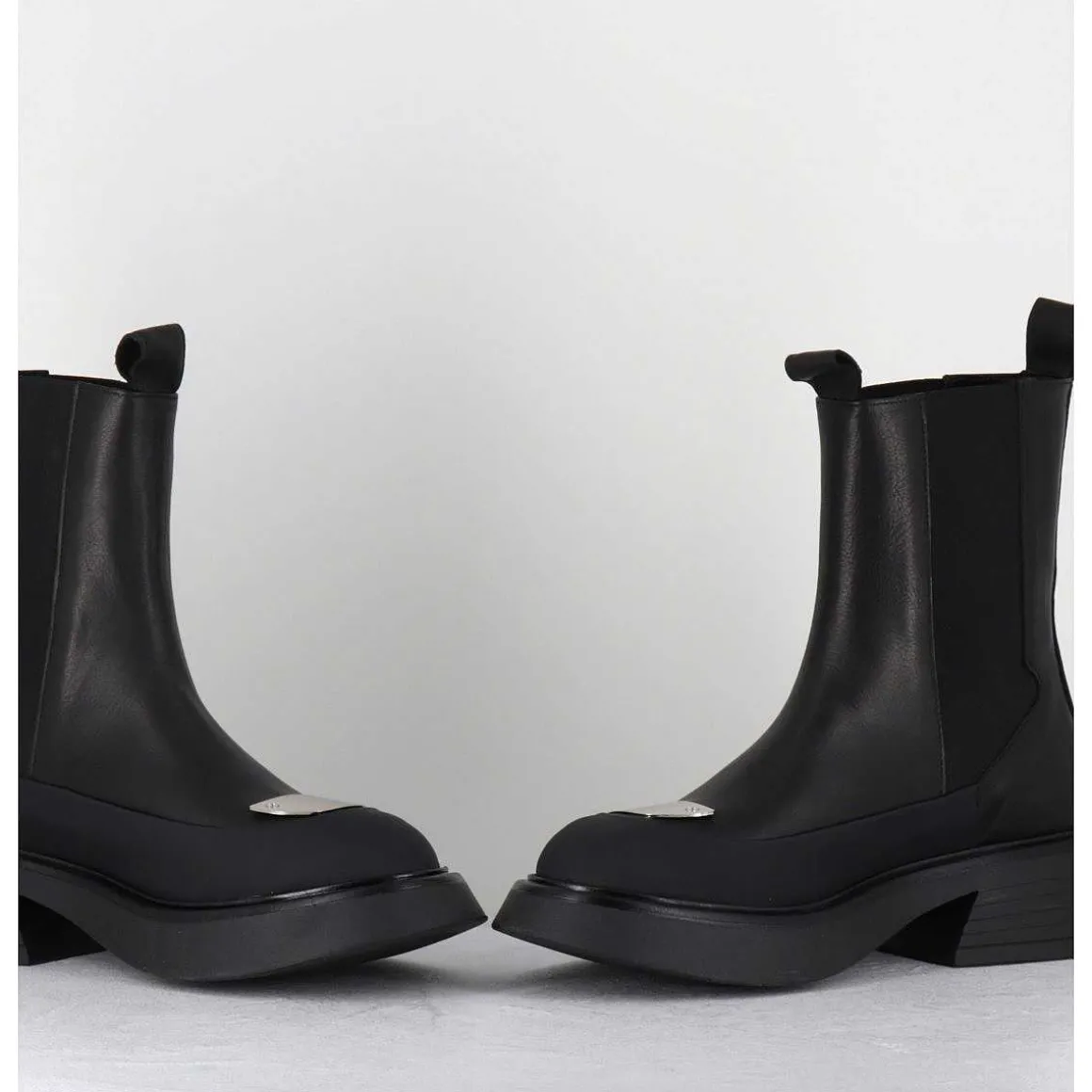 Boots Chelsea Legeres Cuir Noir & Bout Metal - Bike Savana Nero