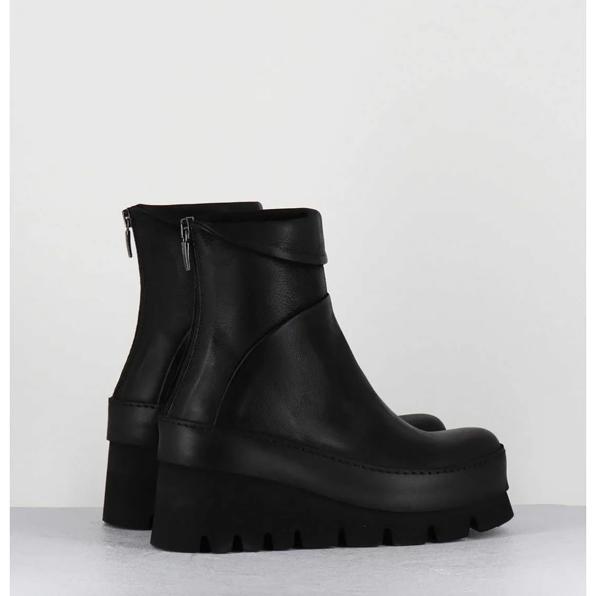 Boots Compensees Destructuree En Cuir Noir - 4562 Gas Nero