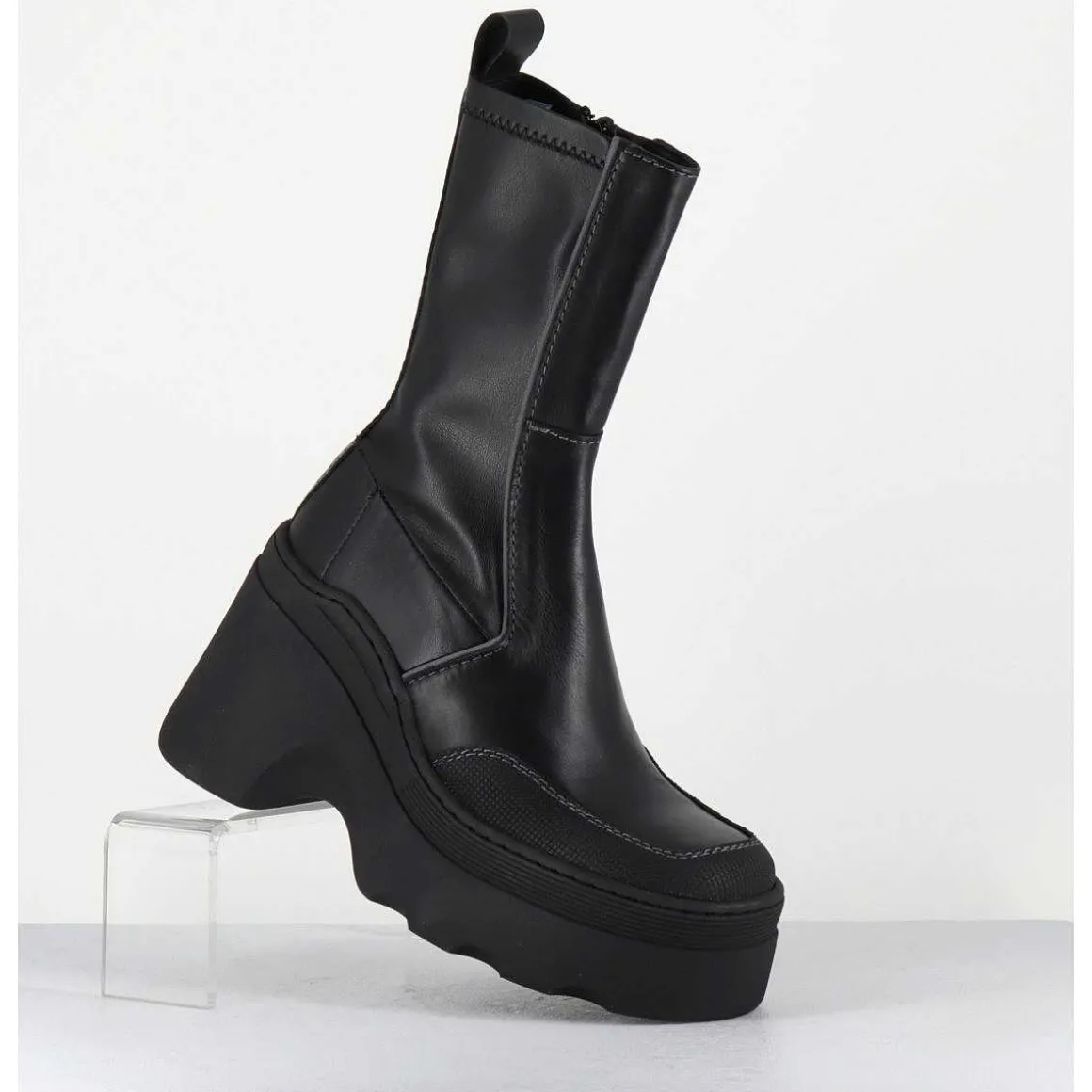 Boots Compensees En Cuir Noir Stretch - Deandra Black Boots