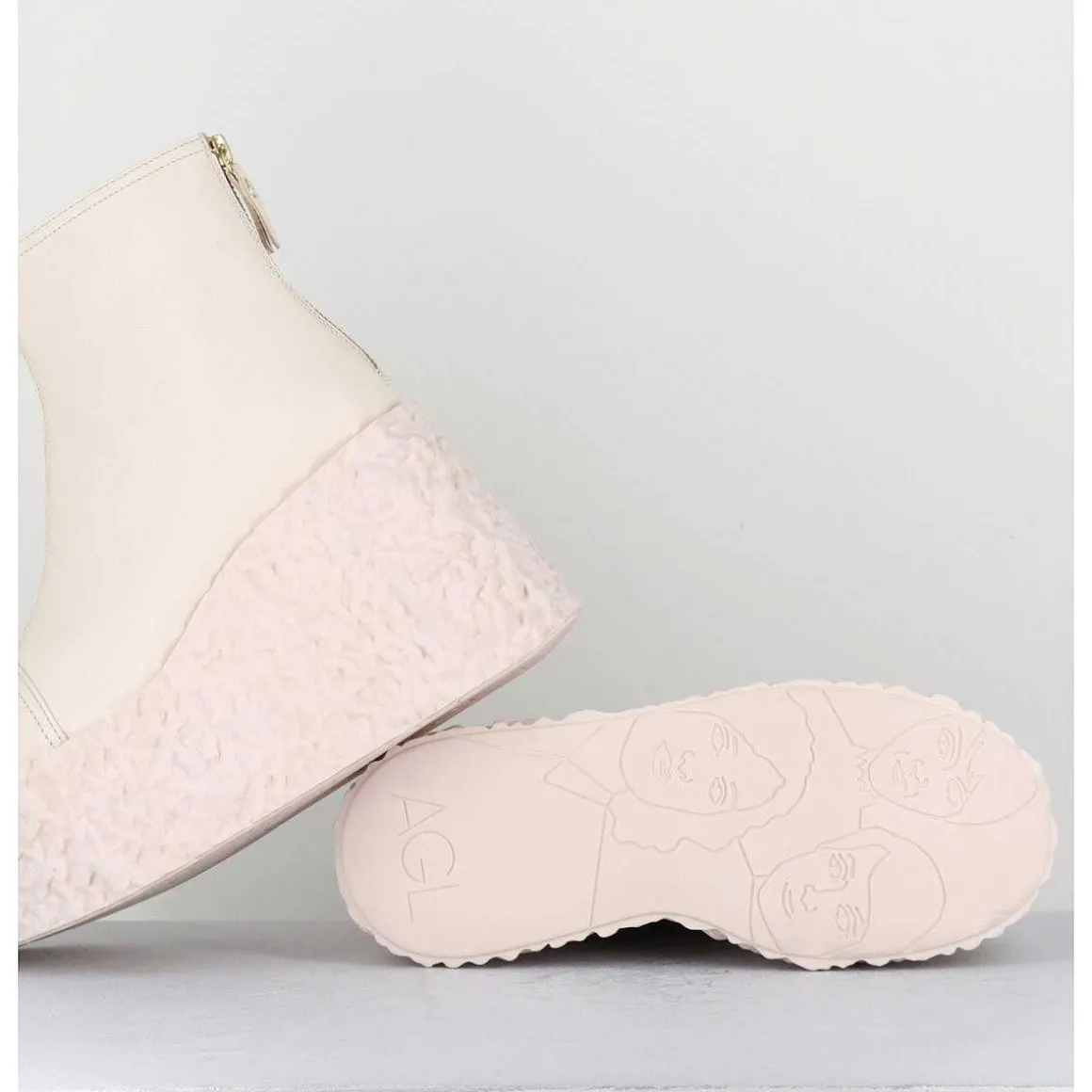 Boots En Cuir Creme Zip Avant&Arriere - Lava Ice