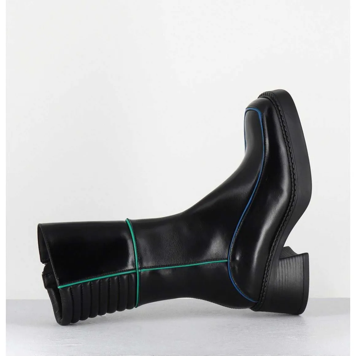 Boots En Cuir Noir & Surpiqures Vert + Bleu - Kerri Black Boots