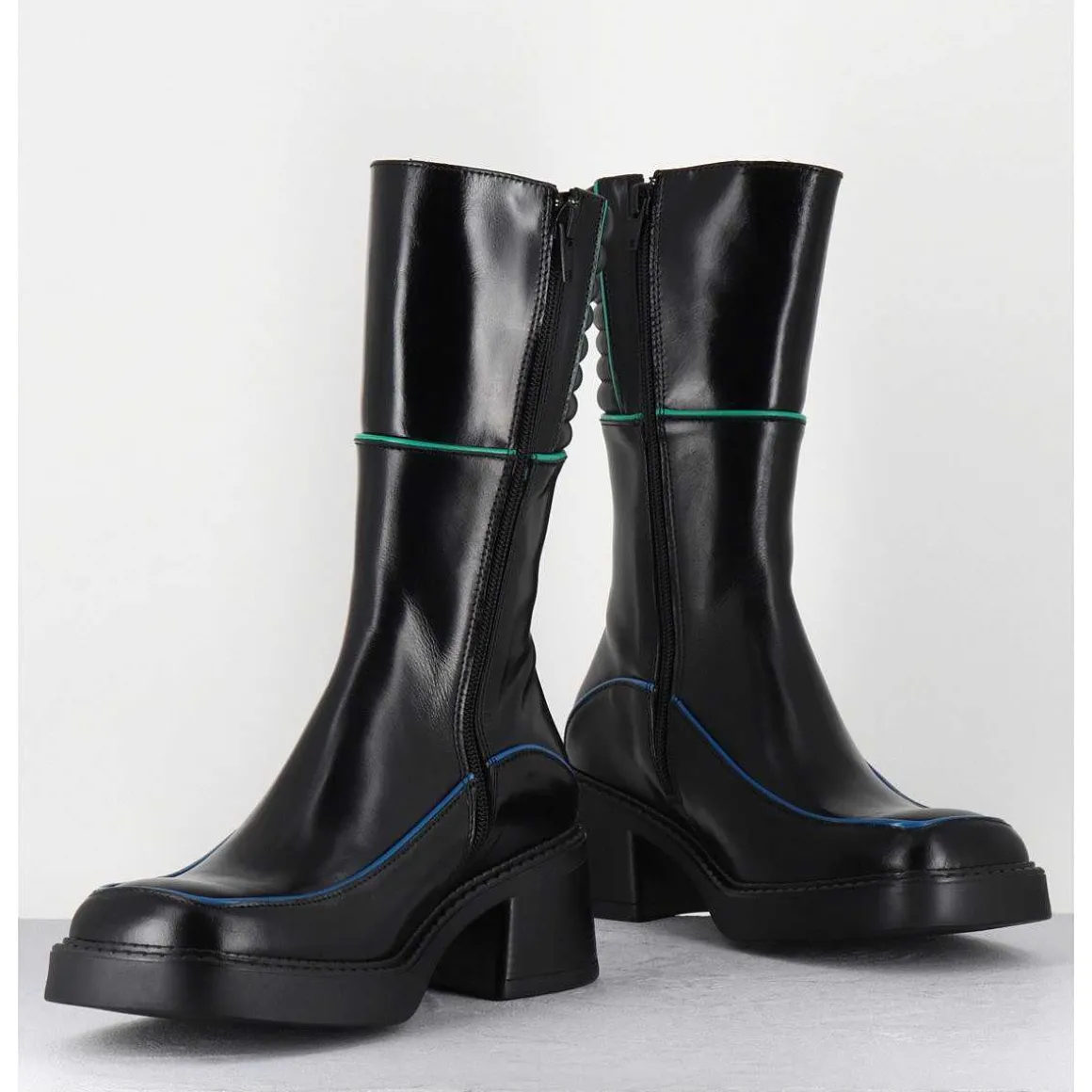 Boots En Cuir Noir & Surpiqures Vert + Bleu - Kerri Black Boots