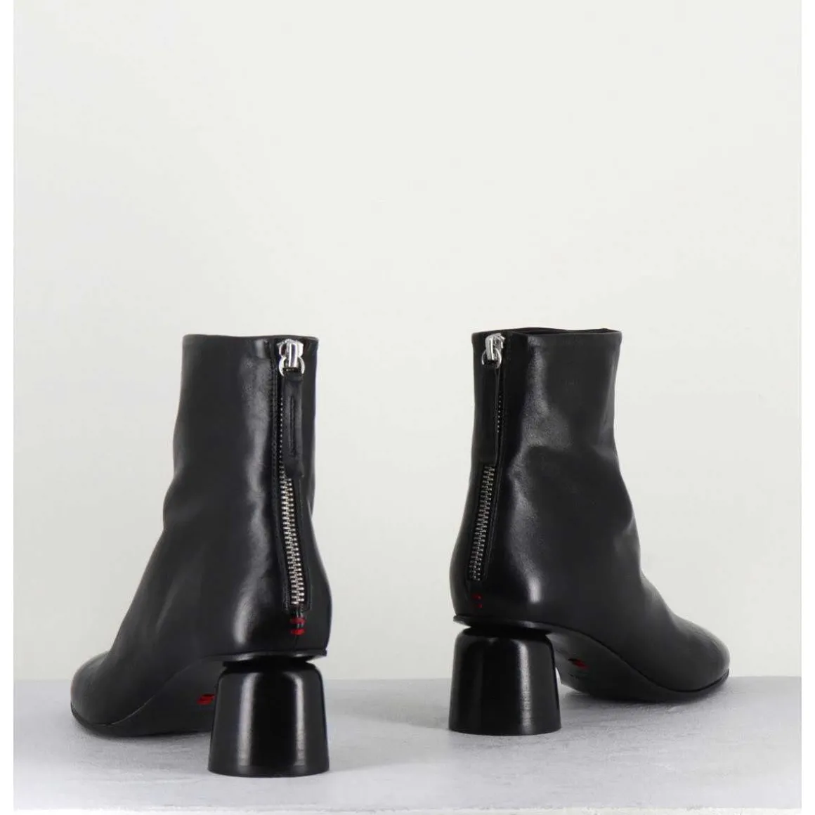 Boots En Cuir Noir Petit Talon 60S - Anya13 Baron Nero