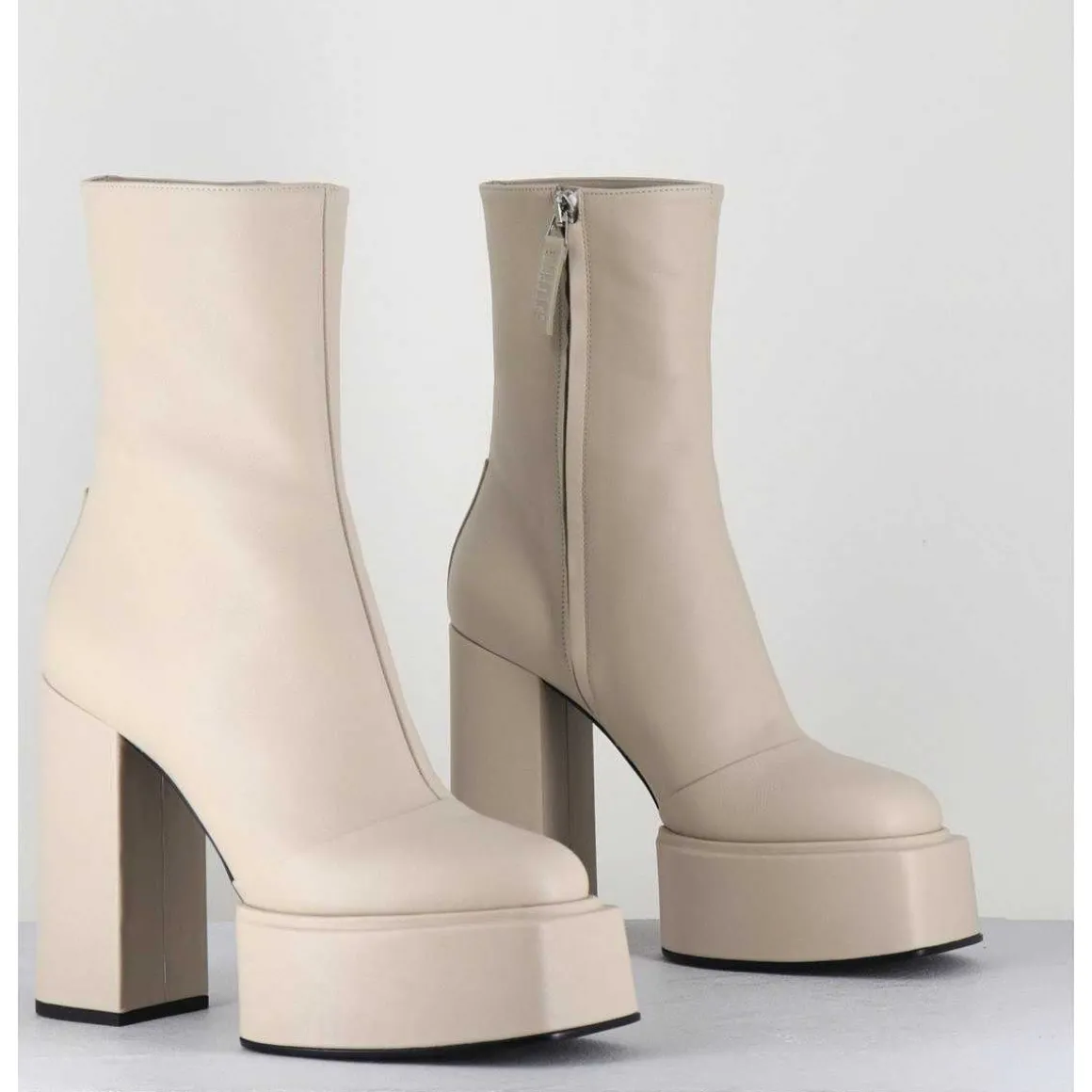 Boots En Cuir Souple Blanc - Iara Mok Milk