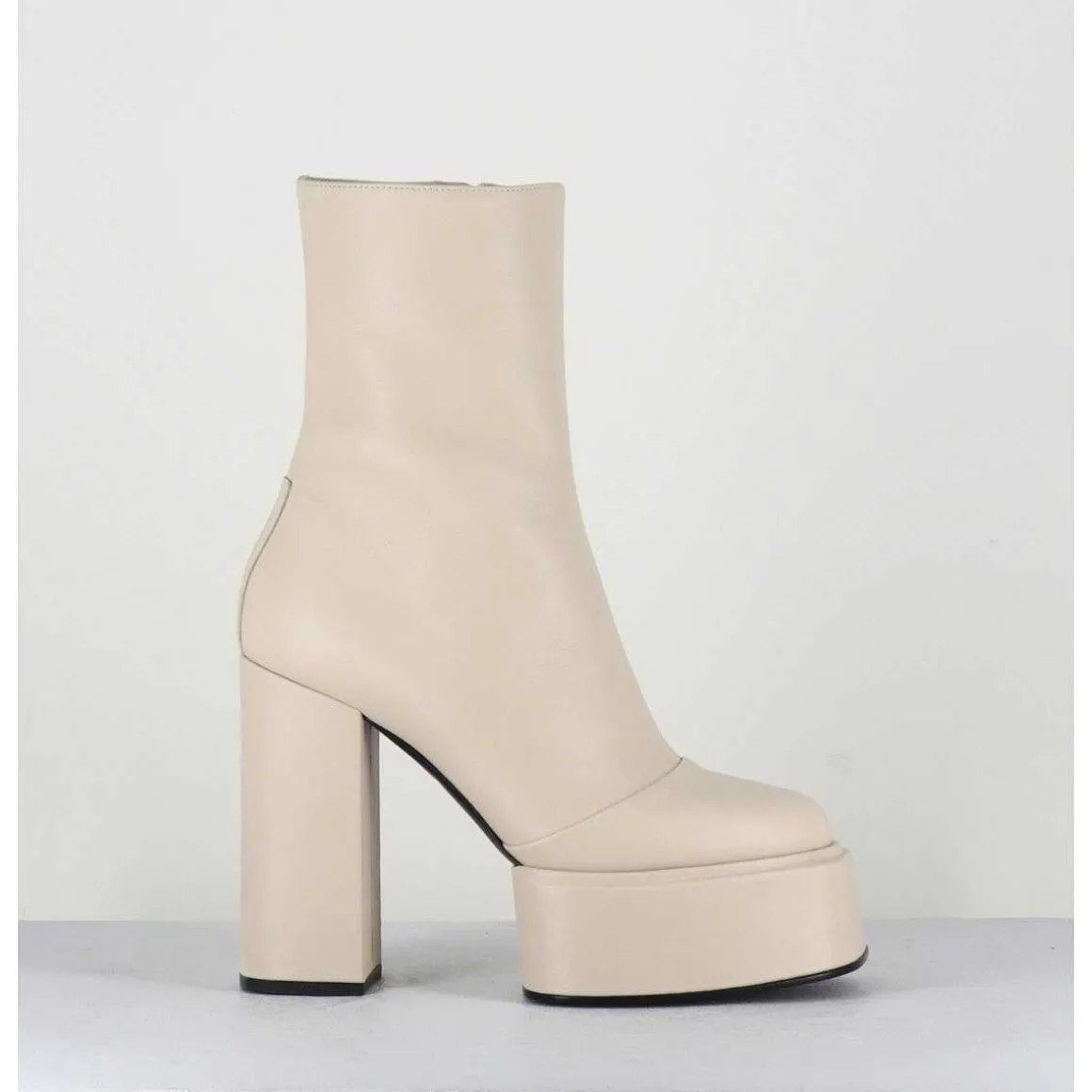 Boots En Cuir Souple Blanc - Iara Mok Milk
