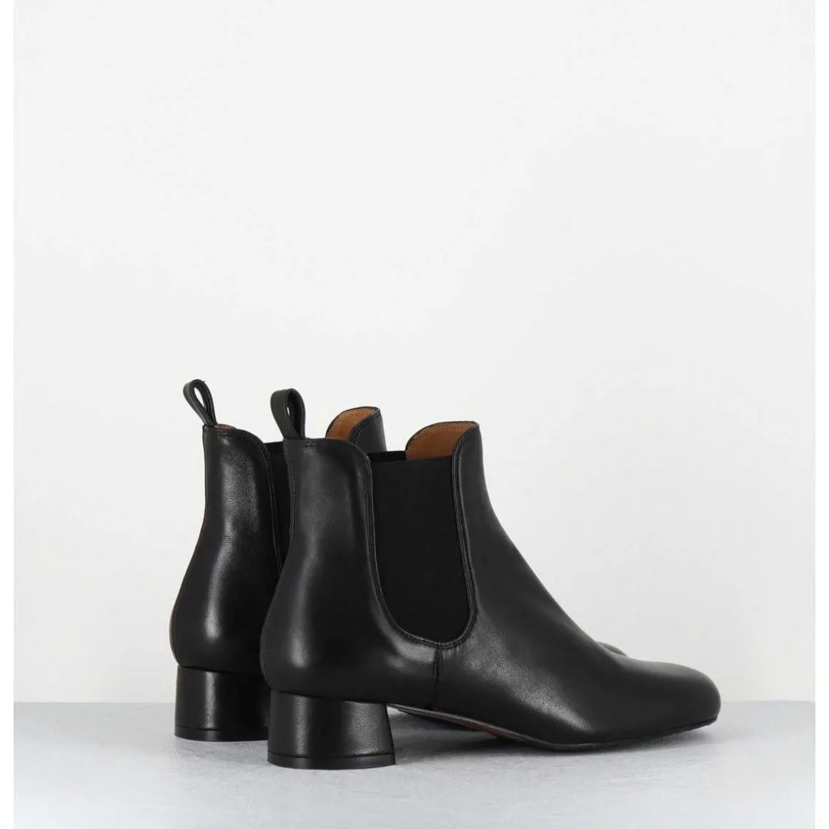 Boots En Cuir Souple Noir Petit Talon & Elastiques - Cesaria Black Nappa