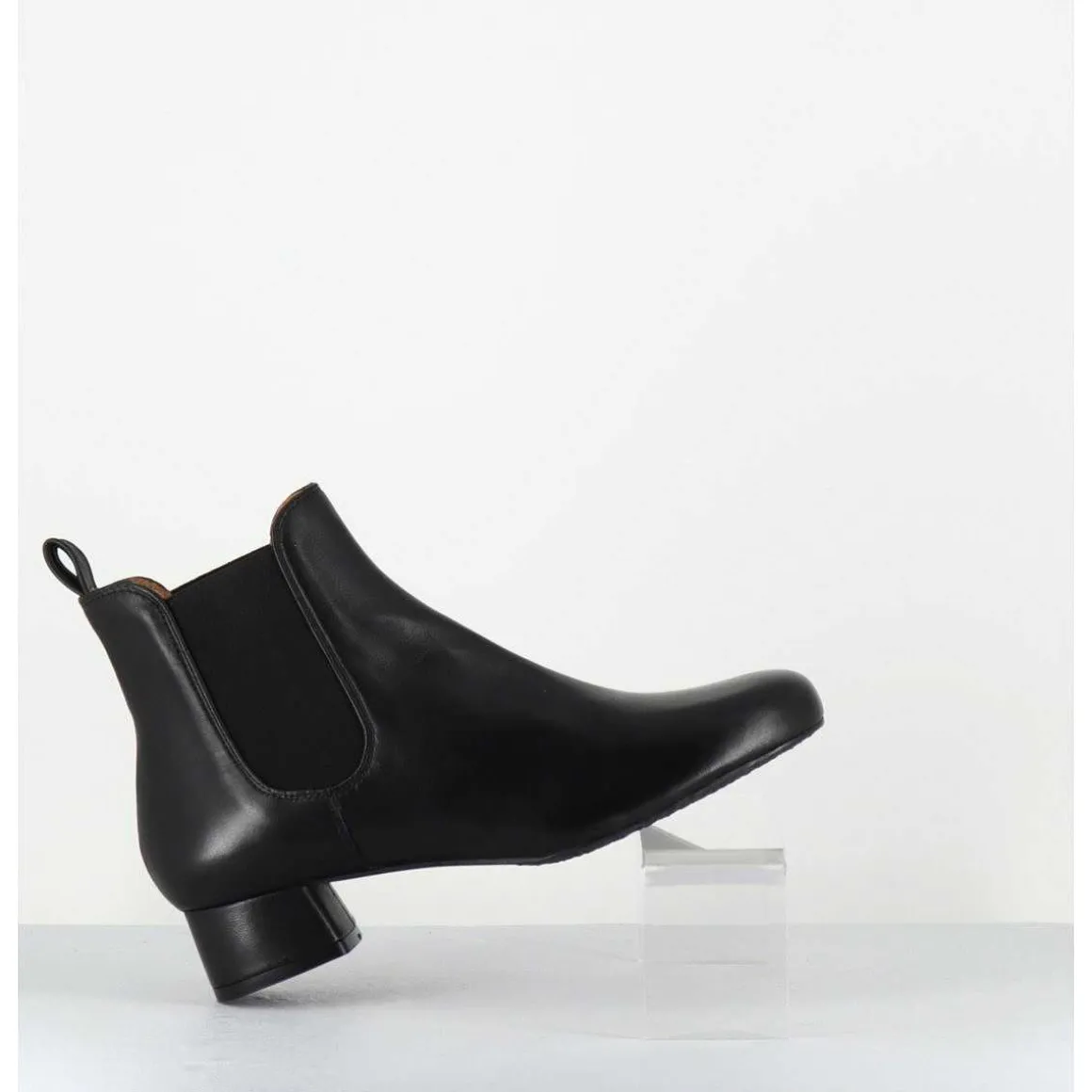 Boots En Cuir Souple Noir Petit Talon & Elastiques - Cesaria Black Nappa