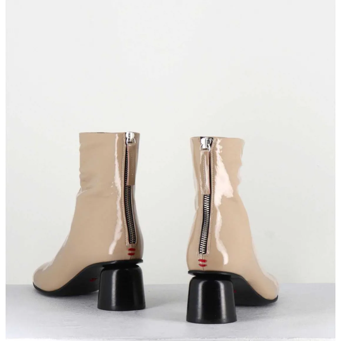 Boots En Cuir Vernis Beige Petit Talon 60S - Anya13 Incenso