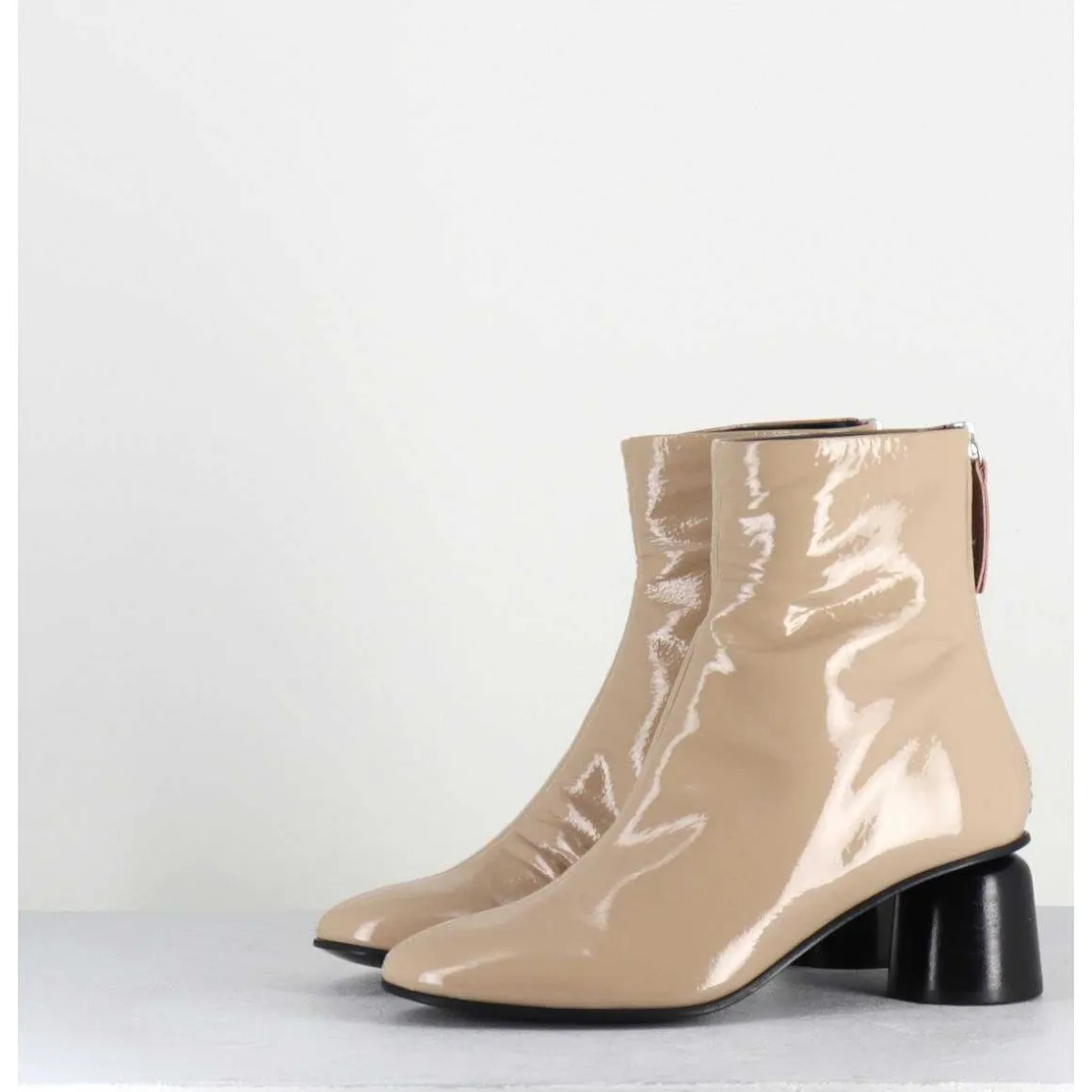 Boots En Cuir Vernis Beige Petit Talon 60S - Anya13 Incenso