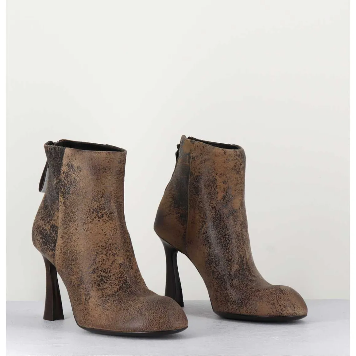 Boots En Cuir Vieilli Marron Talon Haut - M6390 Moro