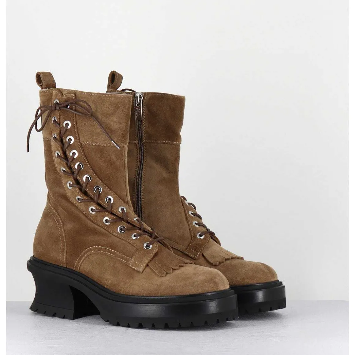 Boots En Daim Camel Corset Semelle Epaisse - Caro Suede