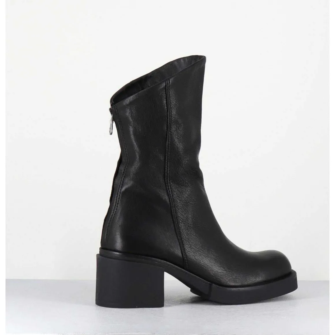 Boots Legeres Esprit Biker En Cuir Noir - Yama Lavato Nero