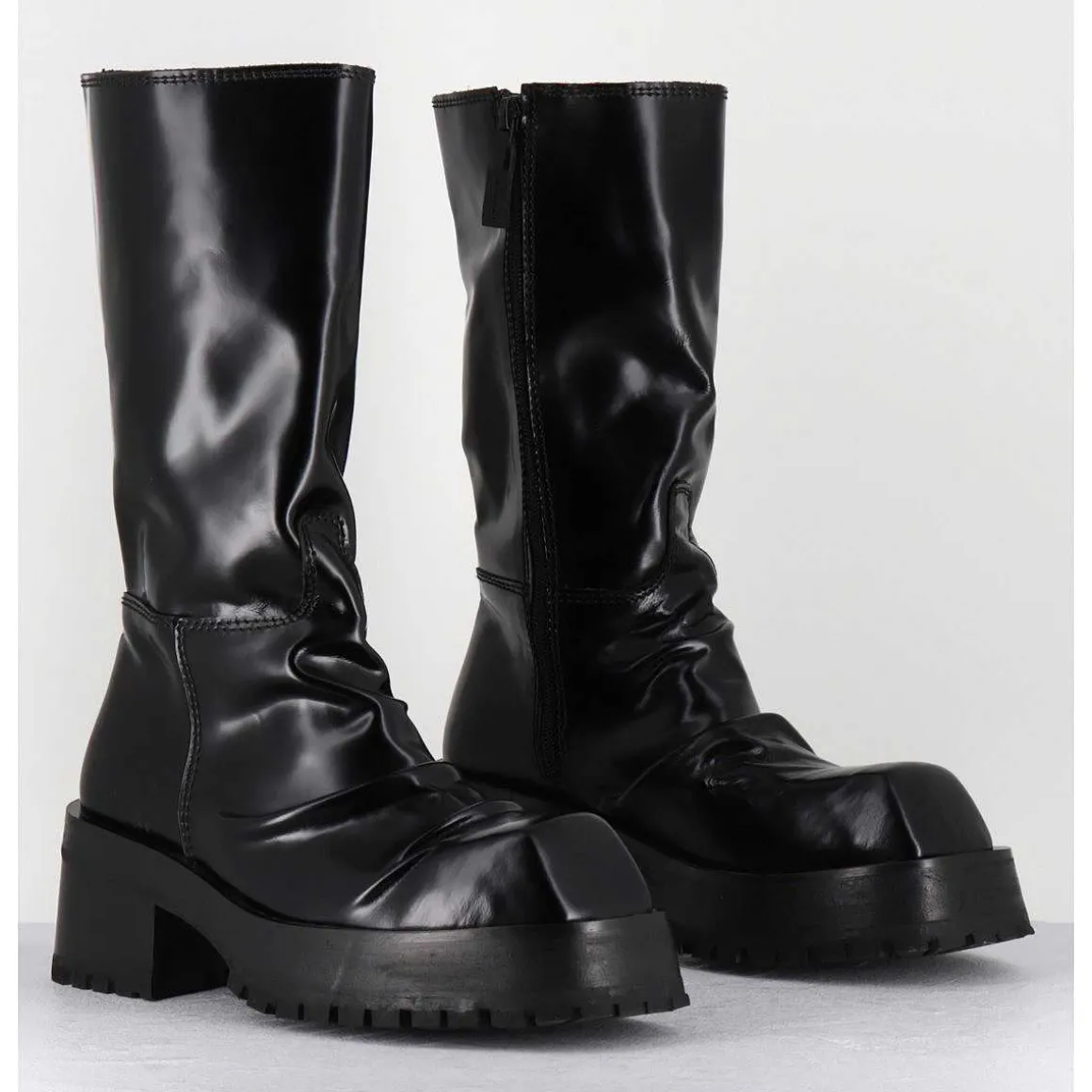 Boots Ligne Brutaliste En Cuir Glace Noir - Dima Shiny Nero