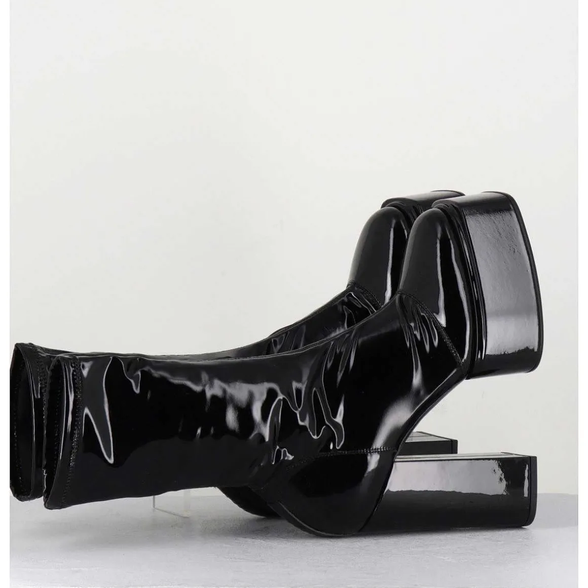 Boots Noires Vernis Stretch - Victoria Mok Patent