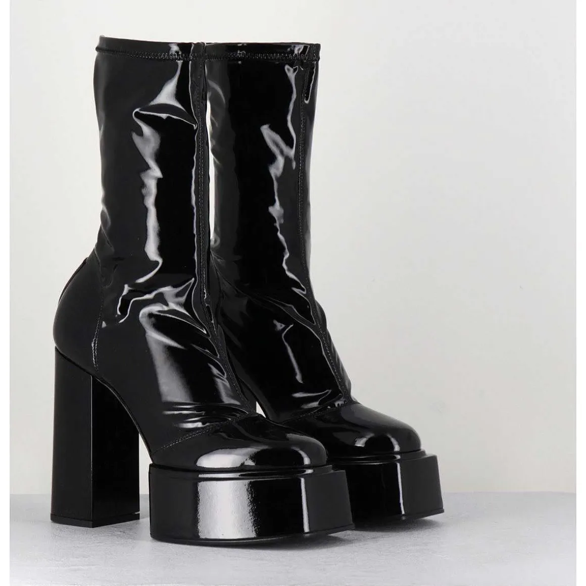 Boots Noires Vernis Stretch - Victoria Mok Patent