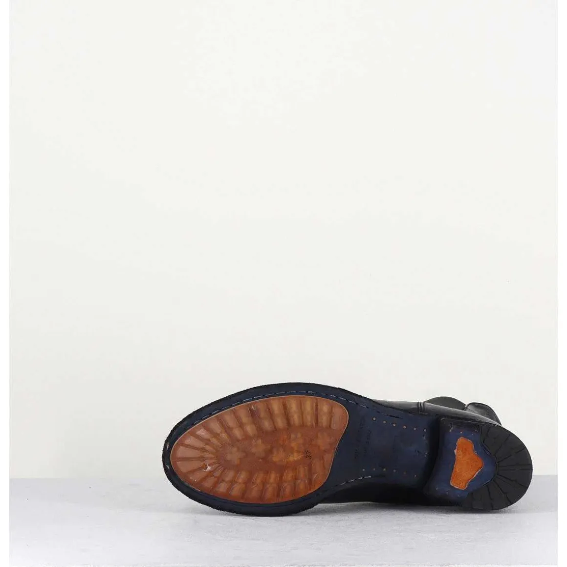 Boots Plates En Cuir Bleu Marine, Elastique & Bout Fleuri - Lexikon099 Navy